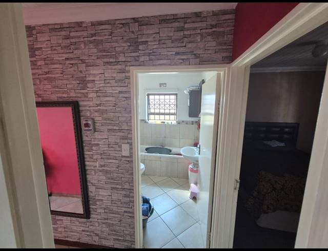 3 BEDROOM HOUSE FOR SALE IN MANDALAY